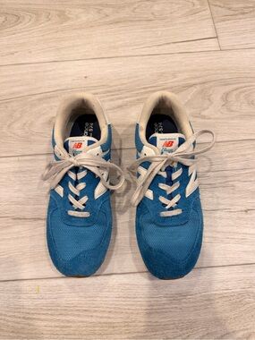 New Balance Teal-Blue & White Retro Runner